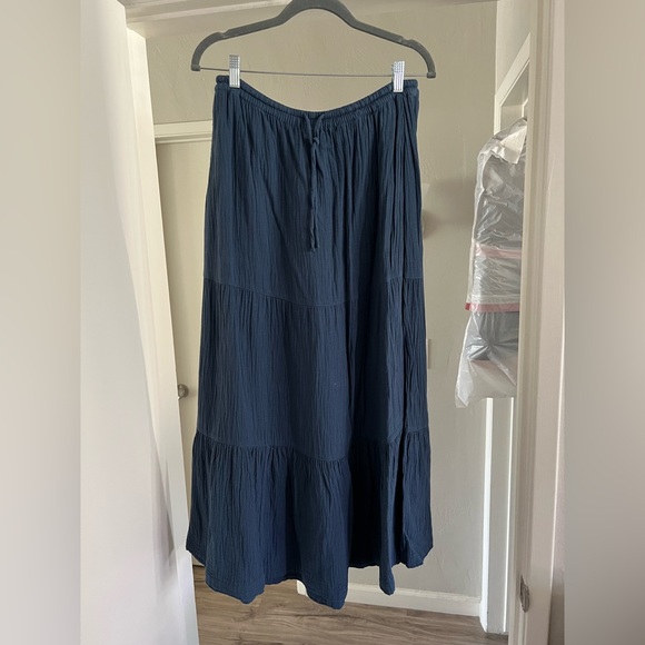 Pact Coastal Double Gauze Tiered Maxi Skirt in French Navy - Picture 4 of 10